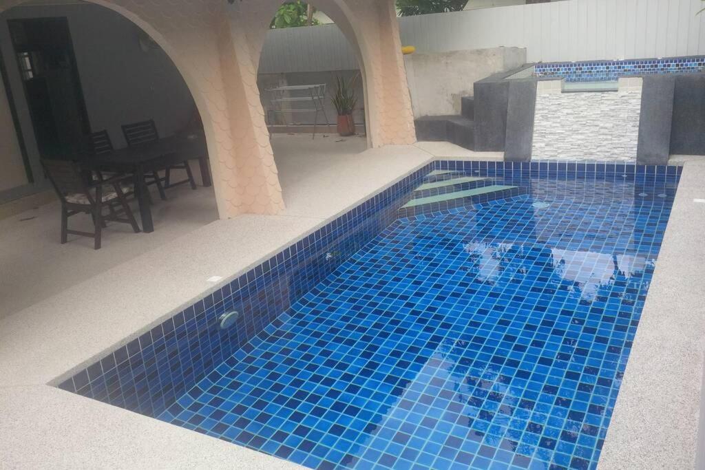 Villa Rose With Private Pool And Jacuzzi 100M To Beach Pattaya Exterior foto